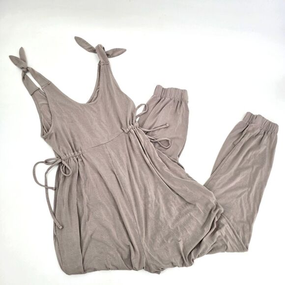 Ingrid + Isabel Leisure Maternity Jumpsuit Size S - Picture 4 of 5